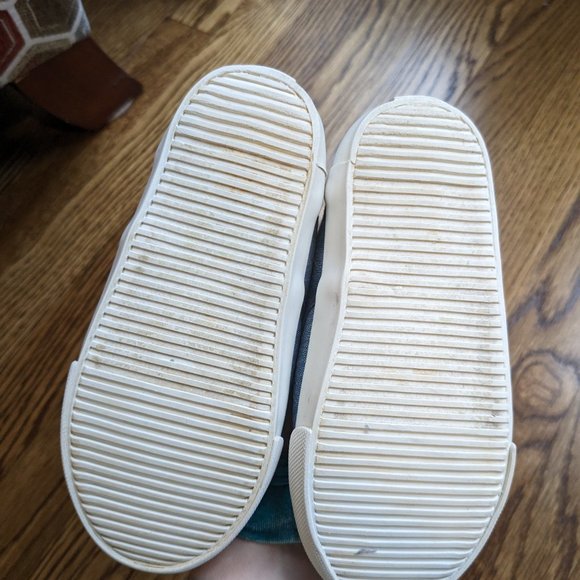 🛍️ BUNDLE ONLY | Toddler Girl Old Navy chambray slip on shoes size 9 - Picture 3 of 10